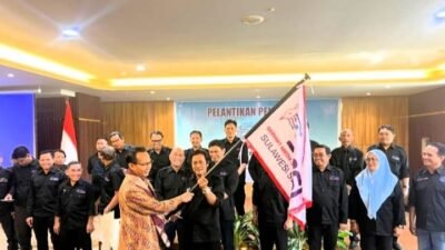 Anwar Sanusi Resmi Dilantik Jadi Ketua Pengurus SMSI di Sulsel 