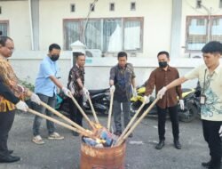 Kejari Wajo Musnahkan BB Hasil Dari 52 Kasus Tahun 2025, Dominan Kasus Narkotika