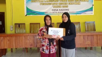 38 Orang Warga Desa Kading Menerima BLT, Masyarakat: Semoga Program Ini Bisa Berlanjut 