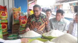 Direktur Pengawasan Bapanas Tinjau Harga Eceran Tertinggi (HET) Beras di Kabupaten Wajo