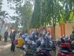 Koramil 1406-05/Majauleng Gelar Karya Bhakti Bersama Guru dan Siswa SMA Negeri 2 Wajo