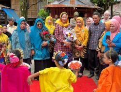 Didampingi Ketua GOW, Bunda PAUD Bantaeng Mengunjungi  TK Negeri Pertiwi Banyorang