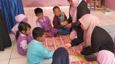 Laksanakan Screening Kesehatan Pada Anak, Orang Tua Siswa Apresiasi Tim UPT Puskesmas Loka