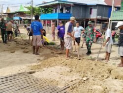 Koramil 1406-02/Tanasitolo Gelar Karya Bhakti Pembersihan Drainase di Kelurahan Baru Tancung