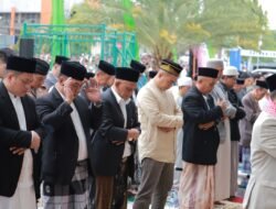 Bupati Wajo dan Wakilnya Sholat Idhul Fitri 1447 H di Masjid Agung Ummul Quraa