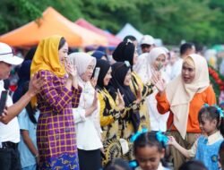 Bunda PAUD Bantaeng Lepas Ratusan Peserta Karnaval Hardiknas 2026