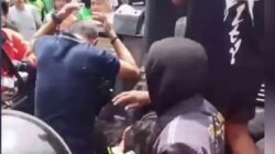 Pesan Air Mineral Rp5 Ribu Berujung Penganiayaan, Customer di Makassar Ditangkap di Tengah Kepungan Ratusan Ojol