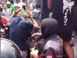 Pesan Air Mineral Rp5 Ribu Berujung Penganiayaan, Customer di Makassar Ditangkap di Tengah Kepungan Ratusan Ojol