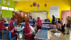 UPT Puskesmas Baruga Melaksanakan Kegiatan Pemeriksaan Kesehatan Gratis di SD Inpres Pa’lingan