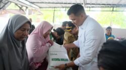 Bupati Bantaeng Salurkan  Bantuan Beras dan Minyak Goreng Untuk 31.654 Masyarakat Bantaeng