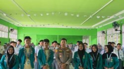 Kapolsek Belawa Ingatkan Siswa Baru MAN Wajo Jauhi Tawuran, Narkoba, dan Bullying