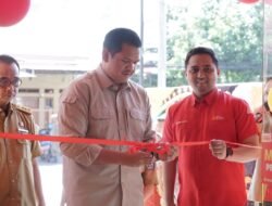 Bupati Bantaeng Resmikan Grand Opening Lazuna Chicken, Dorong Pertumbuhan Investasi dan UMKM