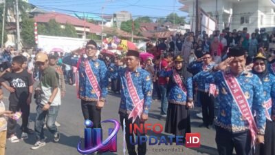 Bersma Jajarannya, Bupati Enrekang Turun Langsung Pimpin Gerak Jalan HUT Ke 81 Kemerdekaan Republik Indonesia