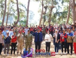 Pelepasan KKN, Bupati Bantaeng Bersama Forkopimda dan Mahasiswa Unhas Tanam 3 Ribu Bibit Pohon