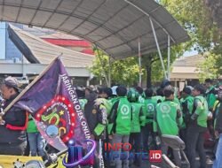 Ratusan Ojol Demo di Kantor Pertamina Makassar, Aturan Ganjil-Genap BBM Akhirnya Dicabut