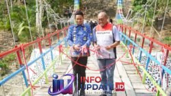 Bupati Enrekang H. Yusuf Ritangnga Resmikan jembatan Gantung Kaluppini