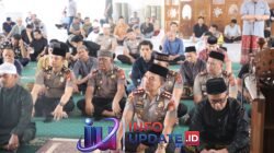 Jumat Keliling Jadi Sarana Kapolres Maros Perkuat Silaturahmi dengan Warga